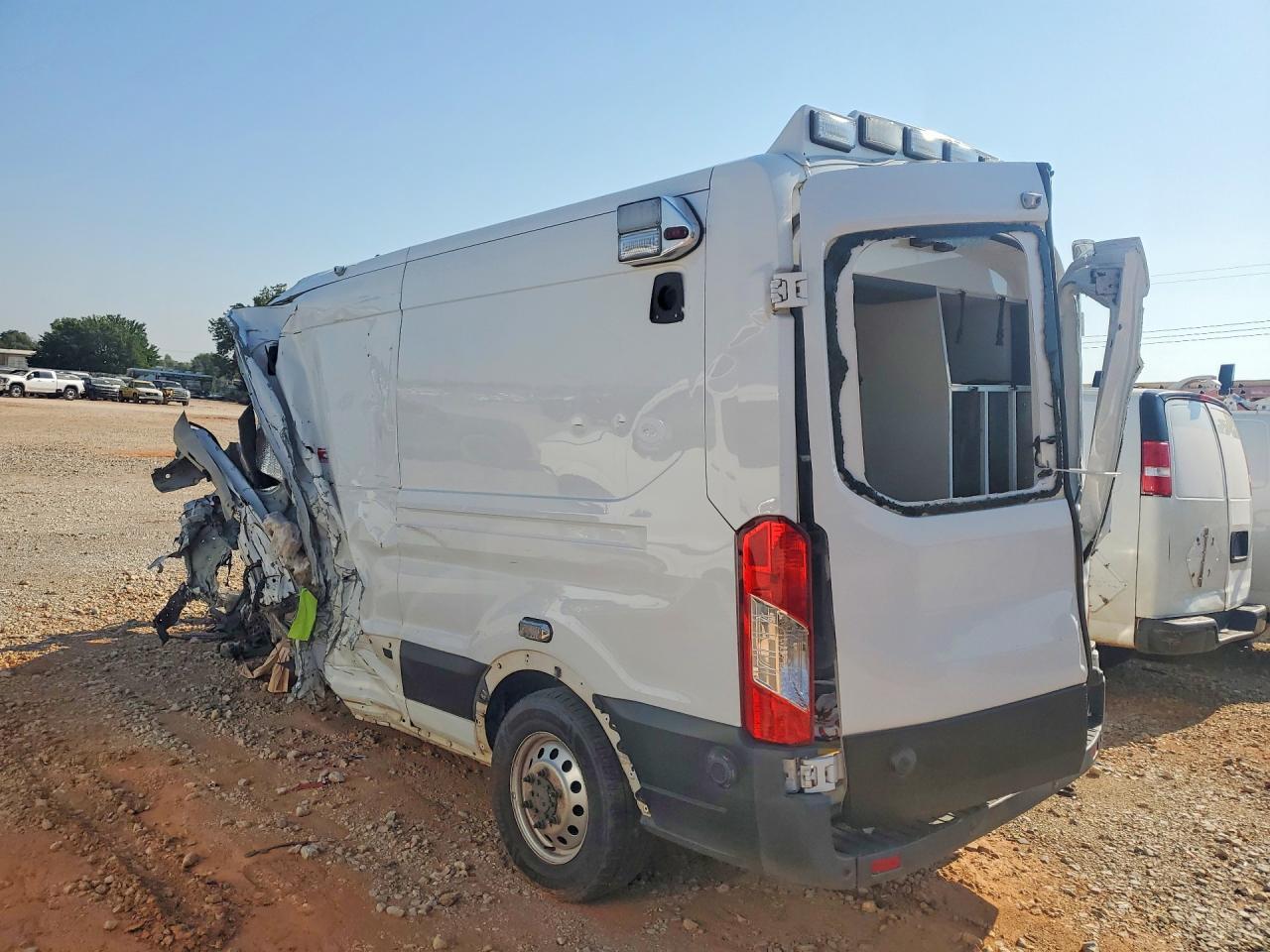 2022 Ford Transit T-350 - Фото 2