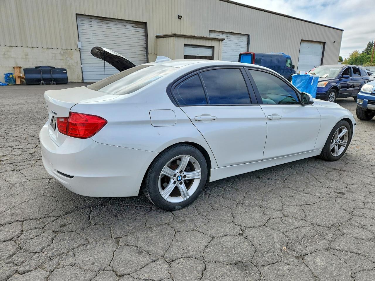 2013 BMW 328 I Sulev - Фото 3