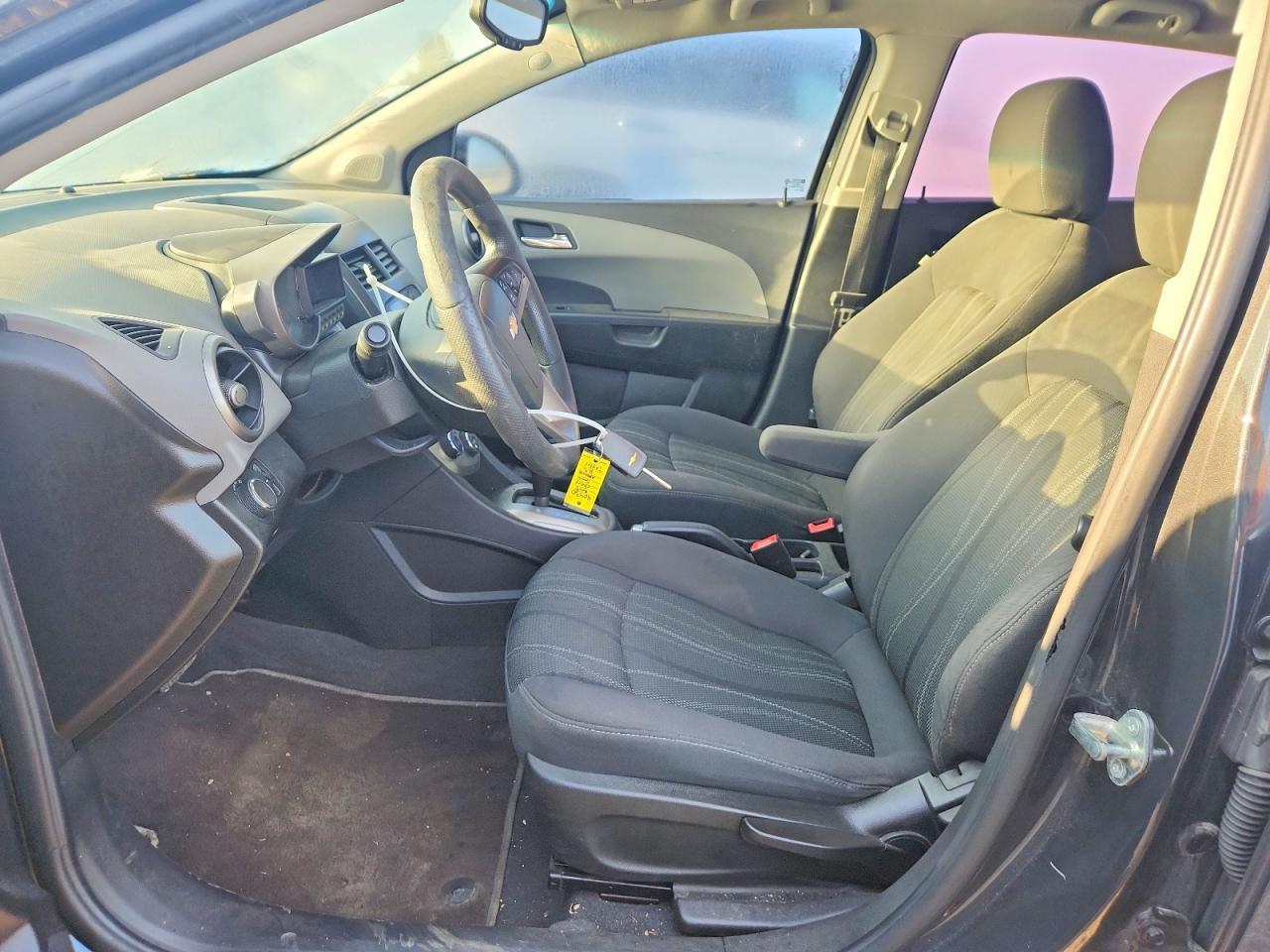 2015 Chevrolet Sonic Lt - Фото 7