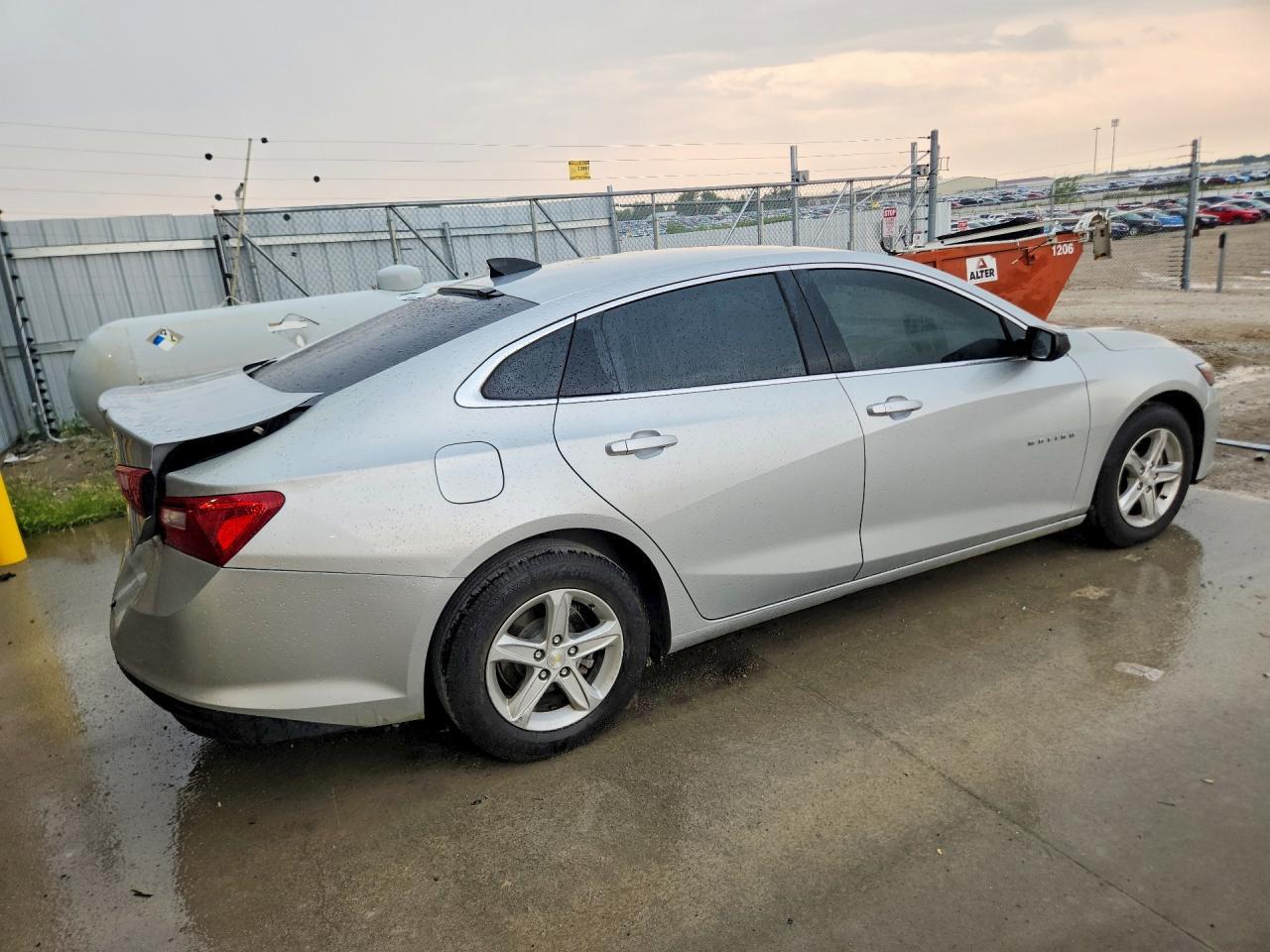 2019 Chevrolet Malibu Ls - Фото 3
