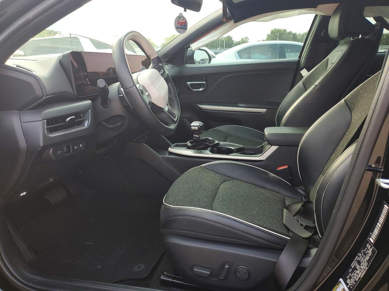 2025 Kia K4 Gt Line - Image 7