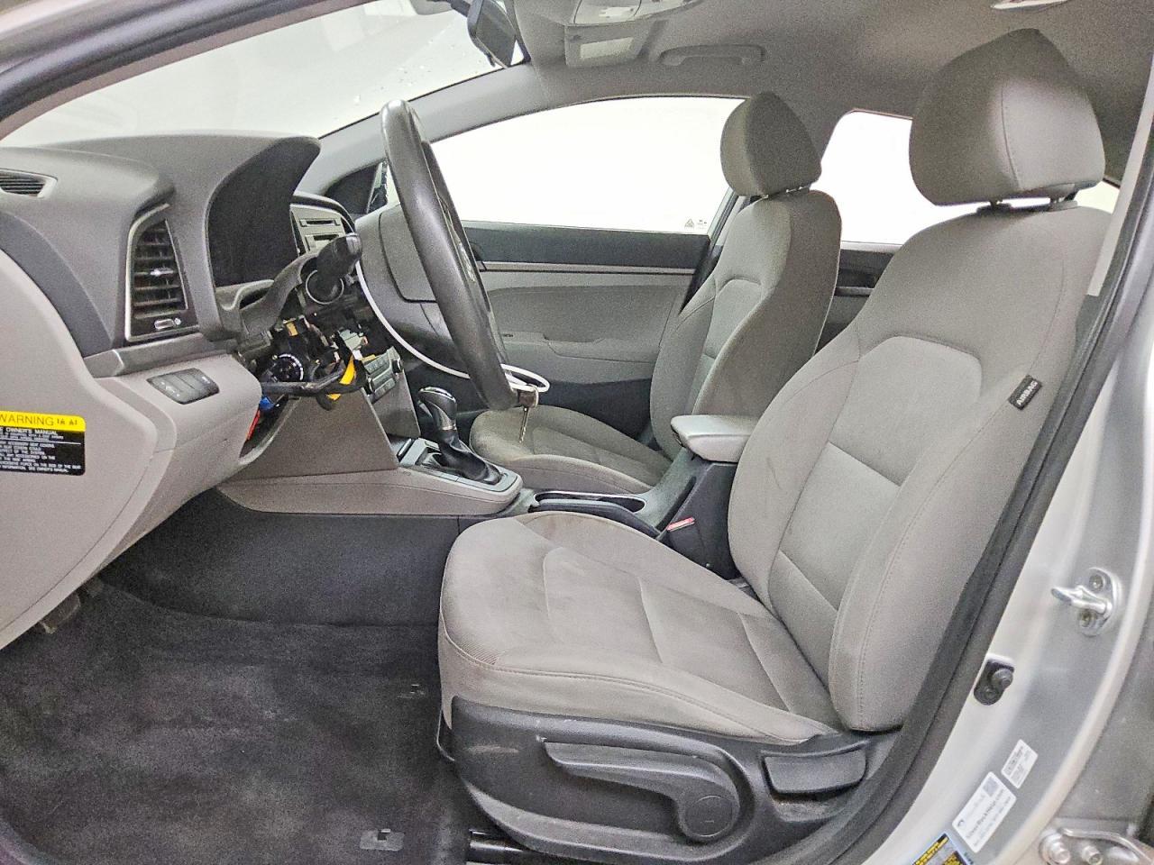2018 Hyundai Elantra Se - Image 7