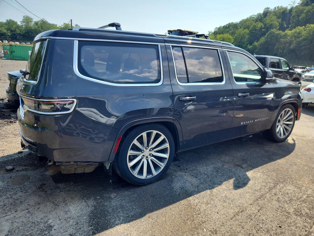2022 Jeep Grand Wagoneer Series Ii - Фото 3