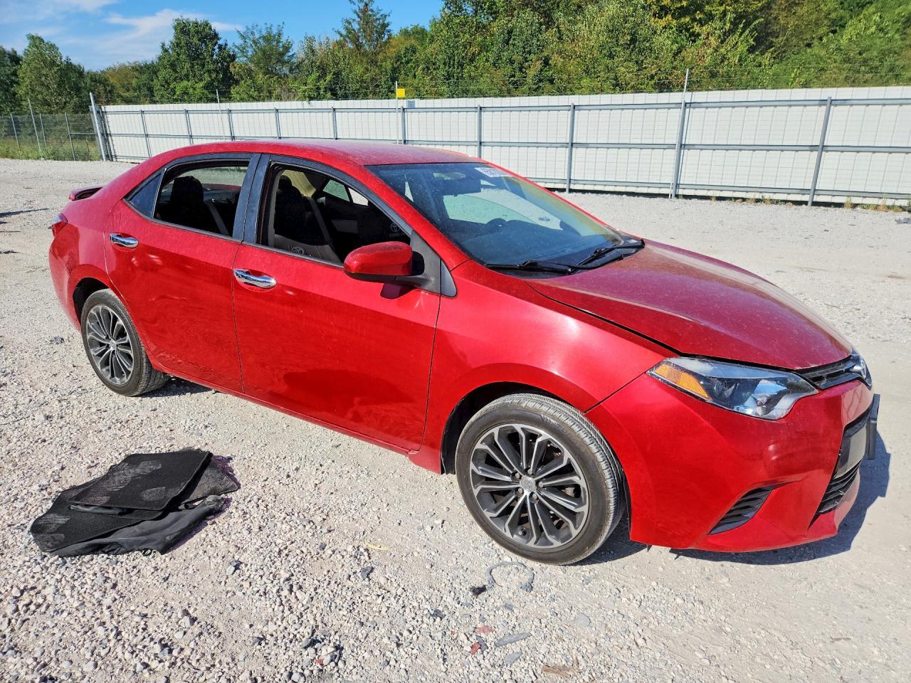 2015 Toyota Corolla Le - Фото 4