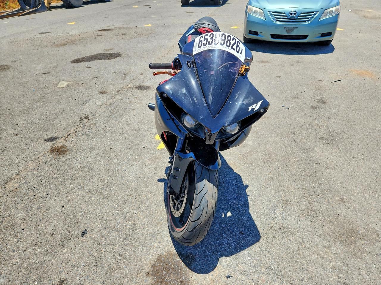 2009 Yamaha Yzfr1 - Фото 2
