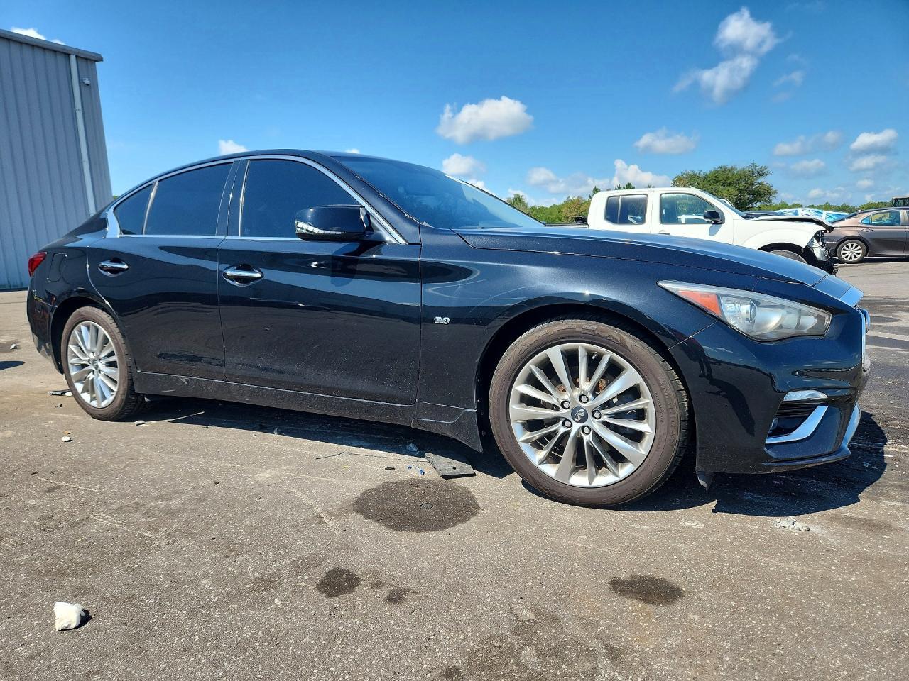 2018 Infiniti Q50 3.0T Luxe - Image 4