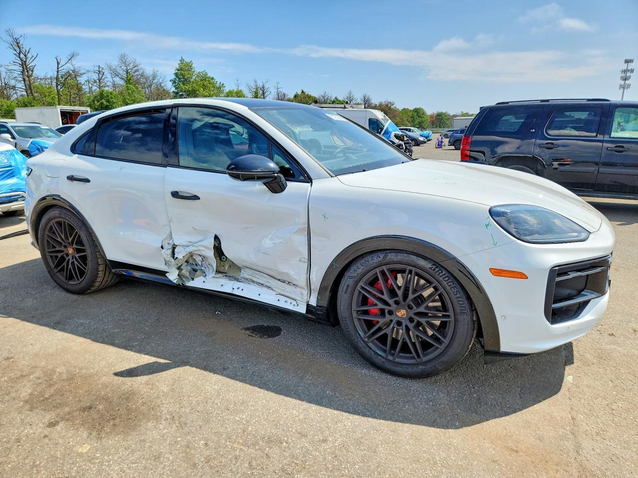 2025 Porsche Cayenne Gts Coupe - Image 4