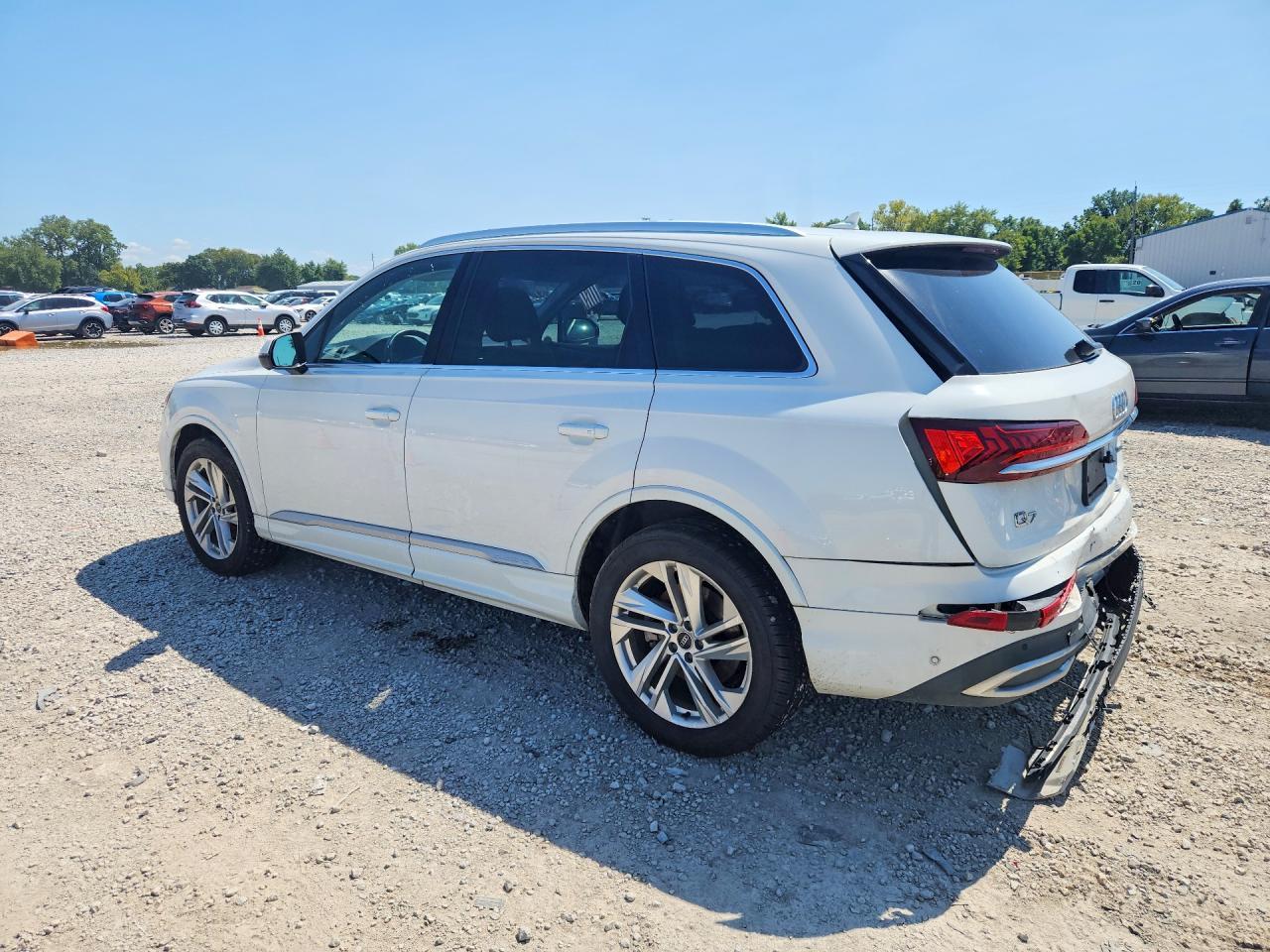 2021 Audi Q7 Premium Plus - Фото 2