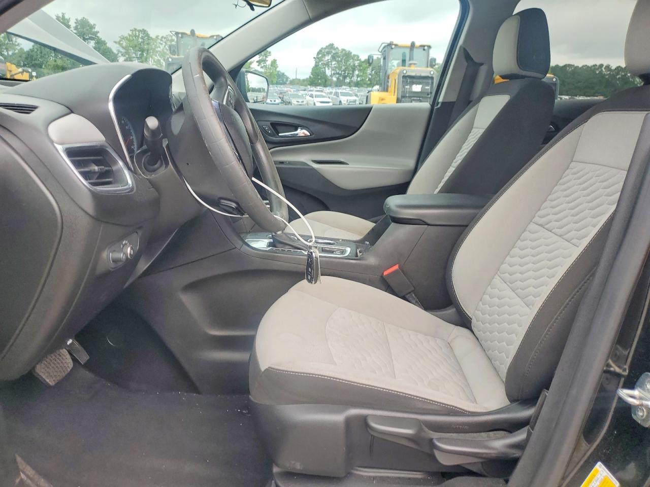 2021 Chevrolet Equinox Ls - Image 7