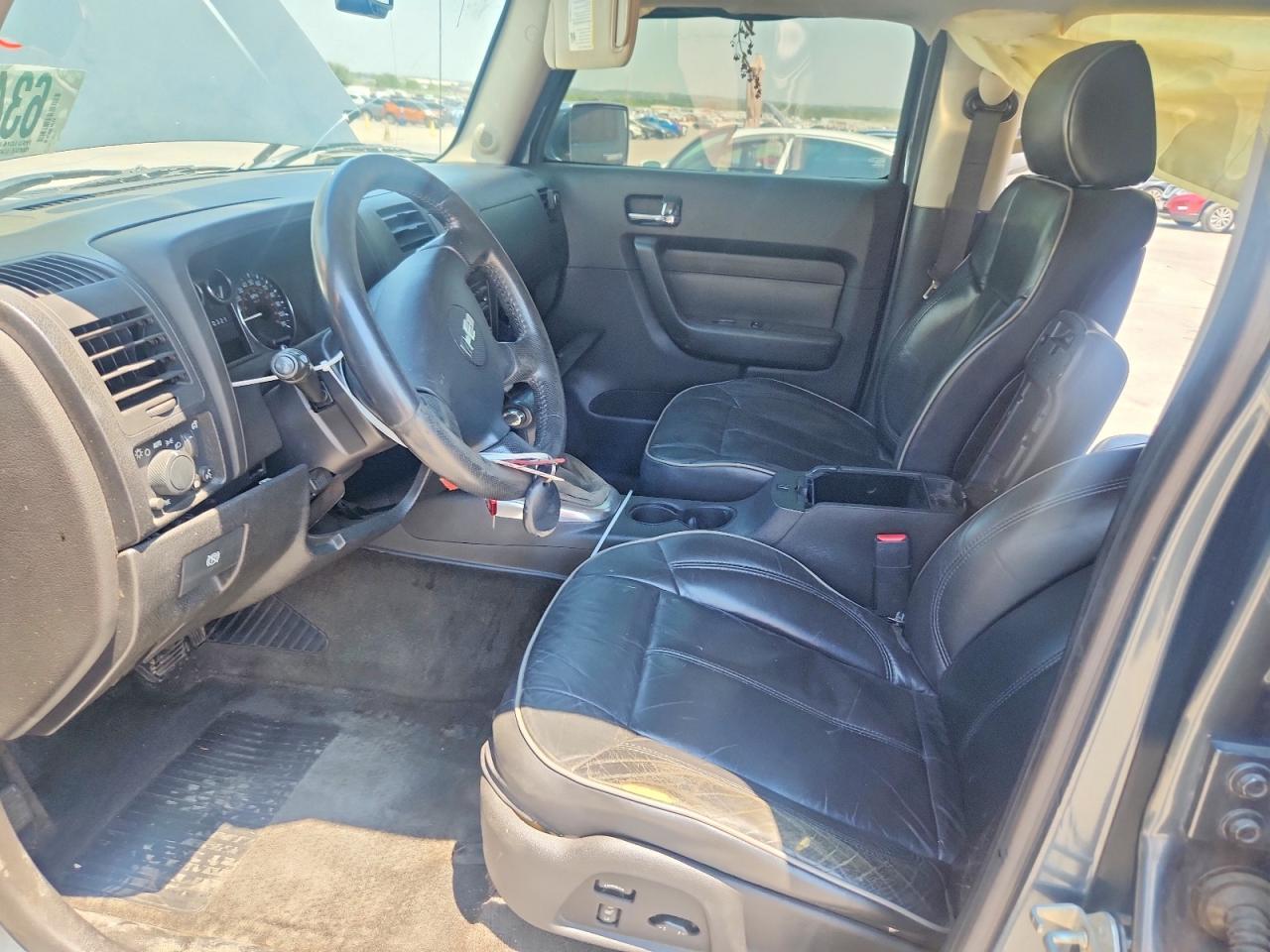 2006 Hummer H3 - Image 7