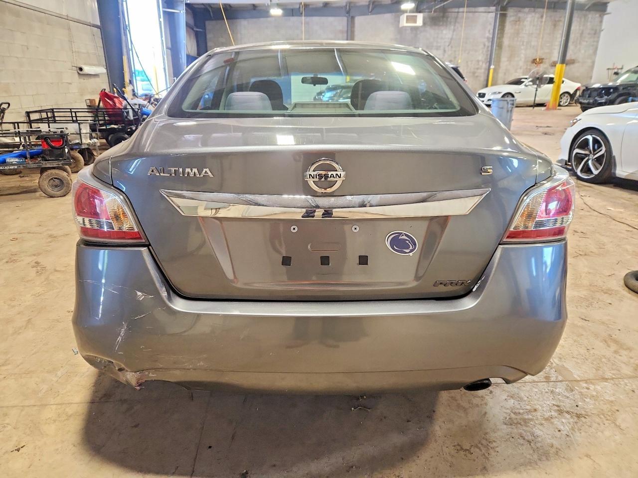 2015 Nissan Altima 2.5 S - Фото 6
