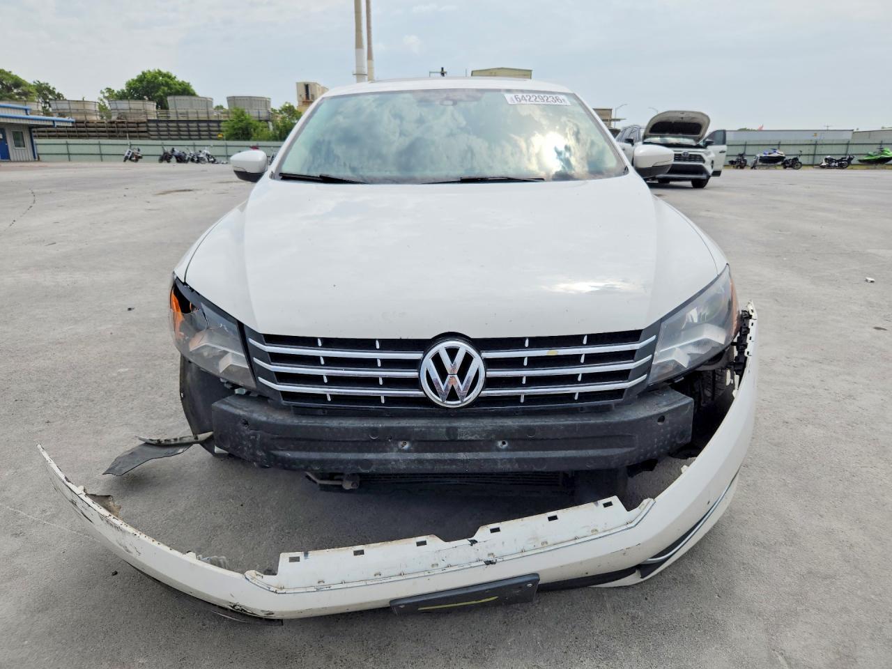 2015 Volkswagen Passat Se - Фото 5