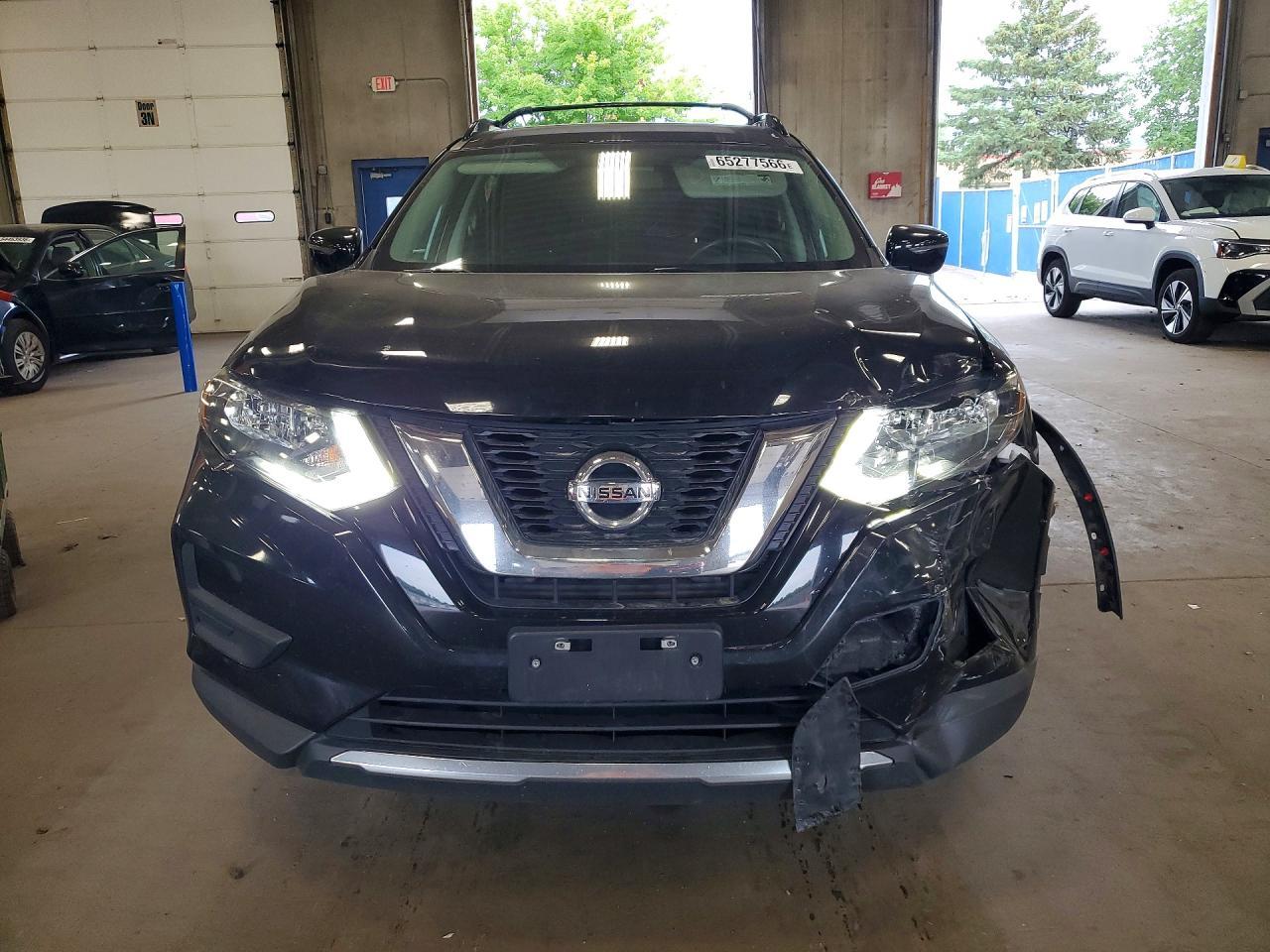 2017 Nissan Rogue Sv - Image 5