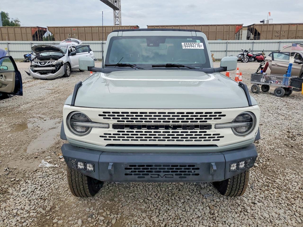 2021 Ford Bronco Base - Image 5