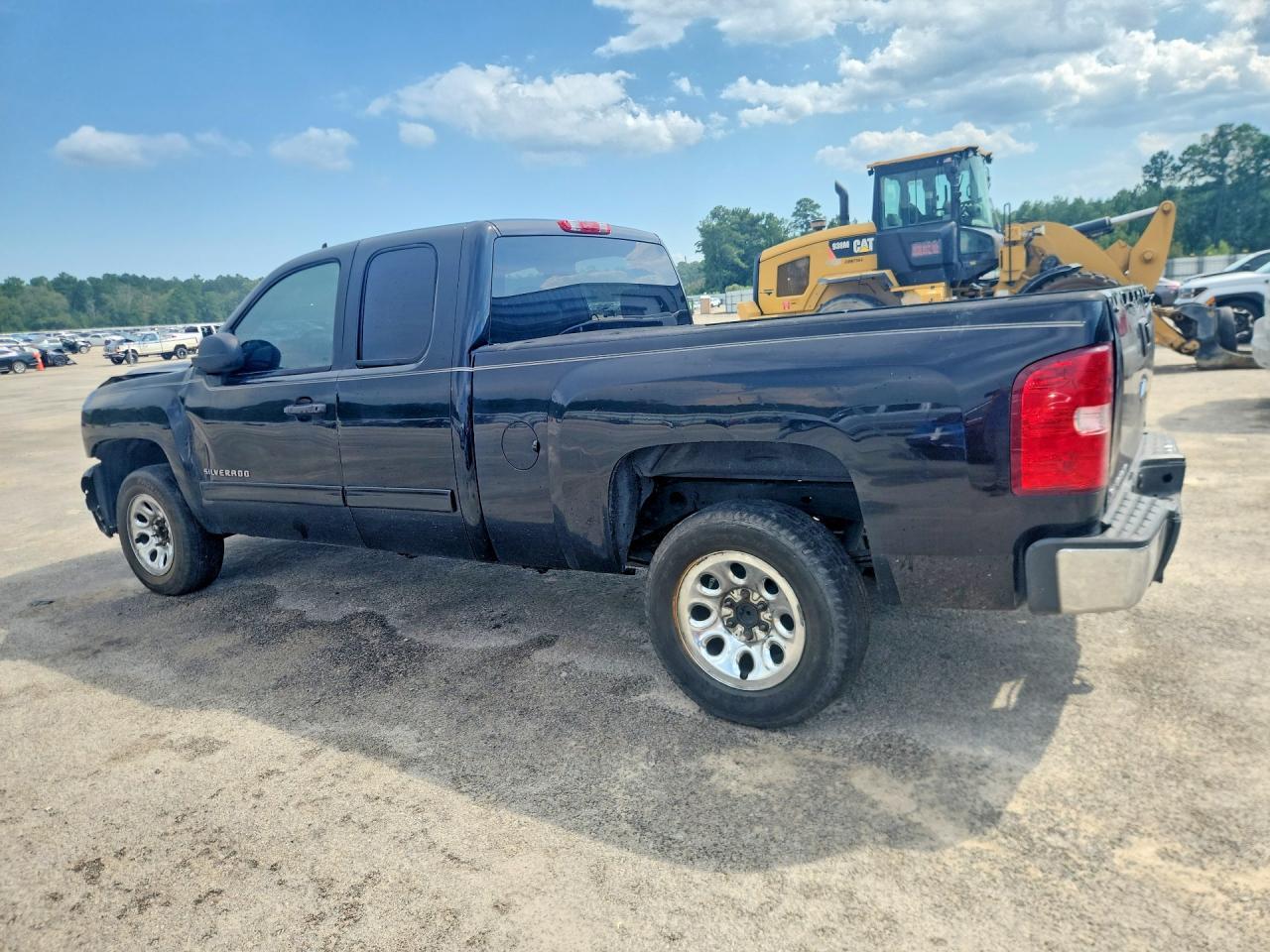 2012 Chevrolet Silverado C1500 Ls - Image 2