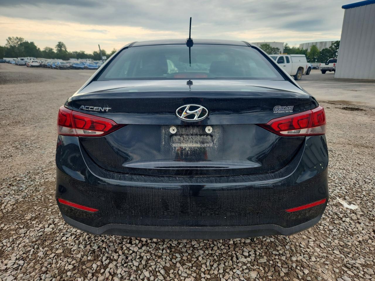2022 Hyundai Accent Limited - Image 6