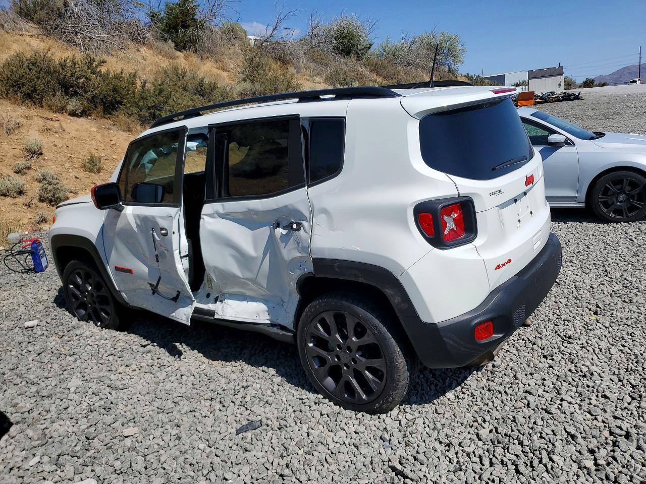 2023 Jeep Renegade Latitude - Фото 2