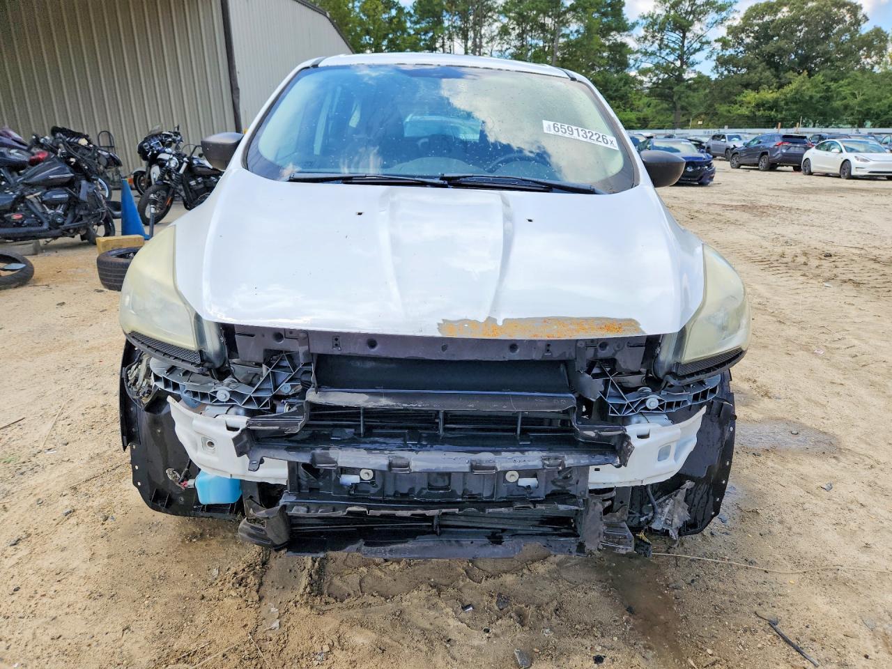 2016 Ford Escape S - Фото 5