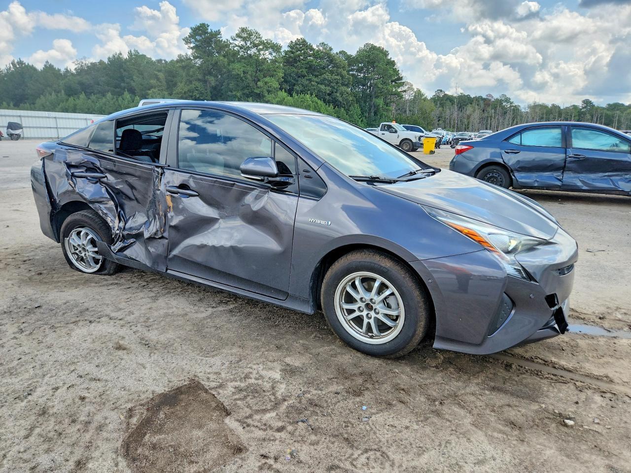 2018 Toyota Prius Two - Фото 4