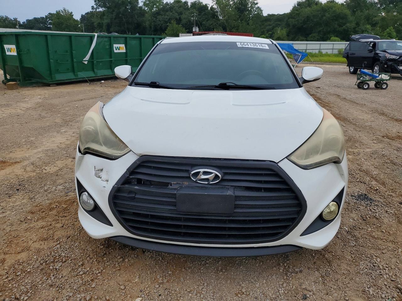 2016 Hyundai Veloster Turbo - Image 5