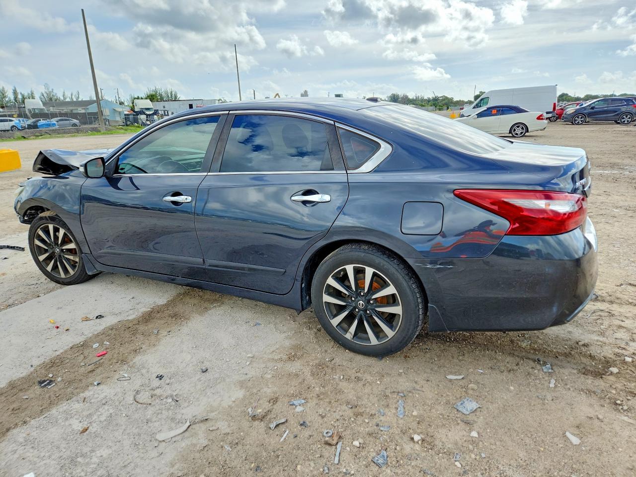 2018 Nissan Altima 2.5 Sv - Фото 2