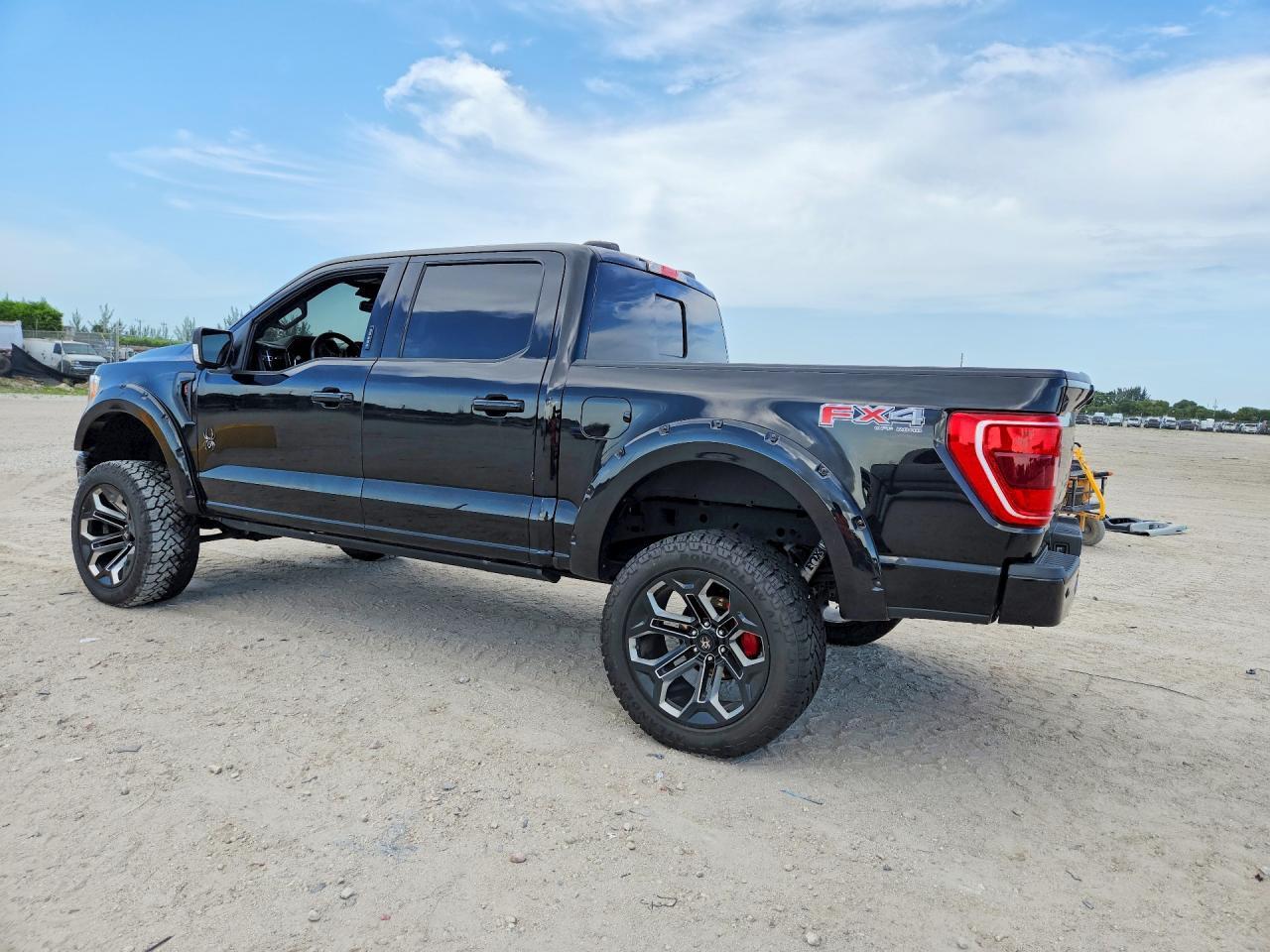 2023 Ford F150 Supercrew - Фото 2