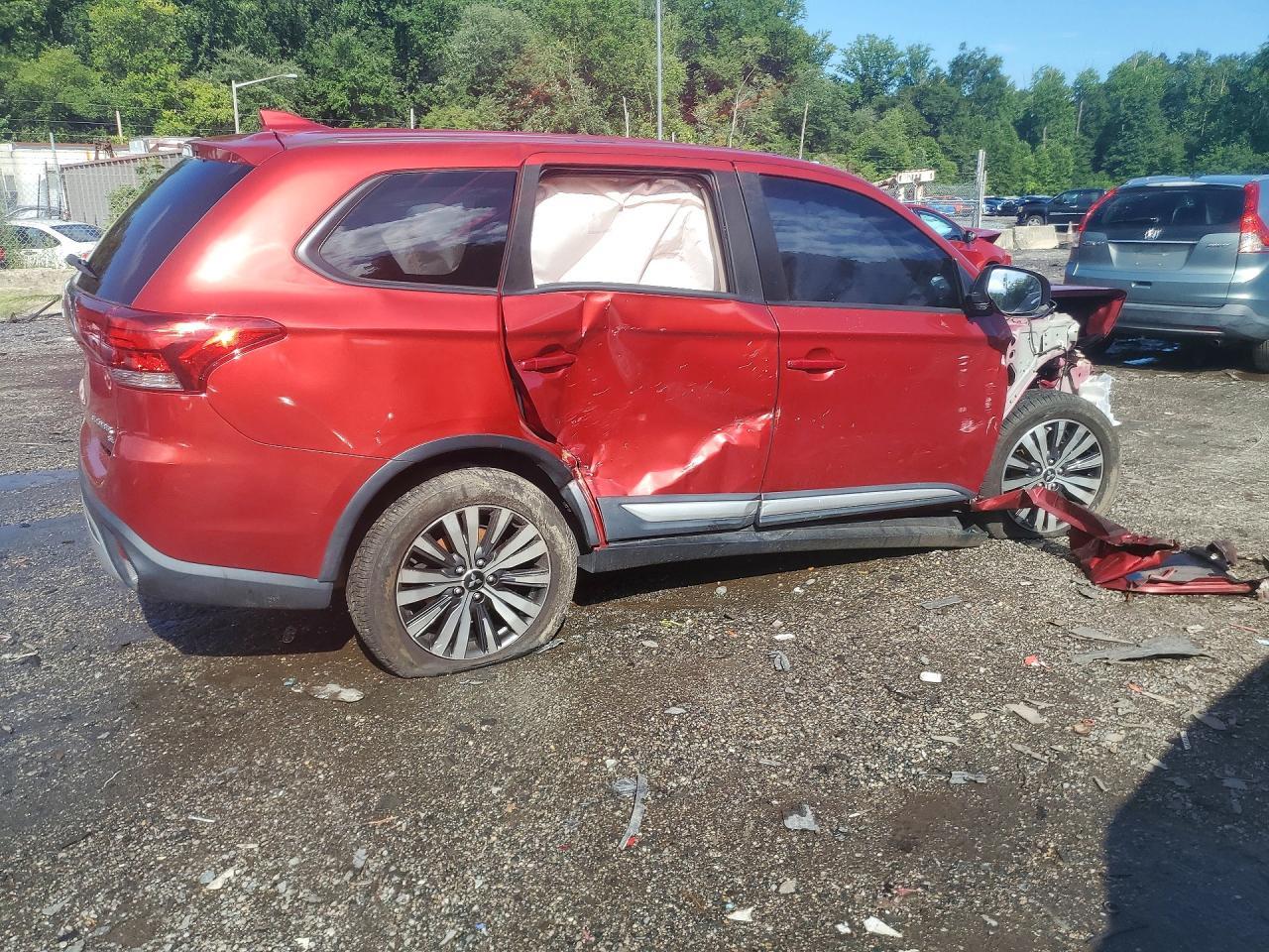 2019 Mitsubishi Outlander Se - Фото 3