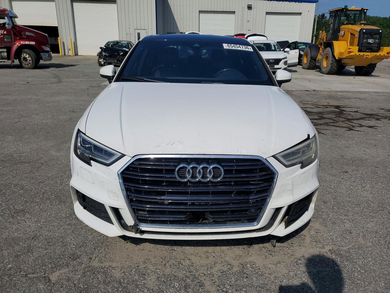 2017 Audi A3 Prestige - Фото 5