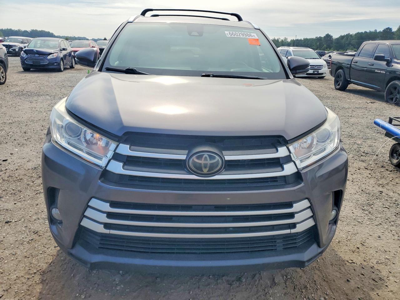 2017 Toyota Highlander Xle - Фото 5