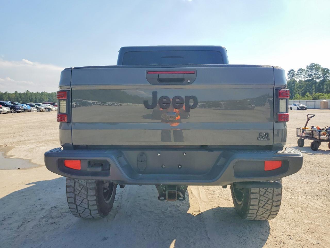 2021 Jeep Gladiator Sport - Фото 6