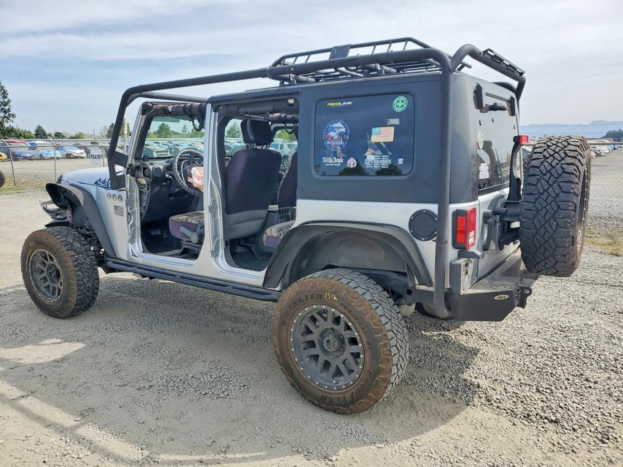 2008 Jeep Wrangler Unlimited Sahara - Фото 2