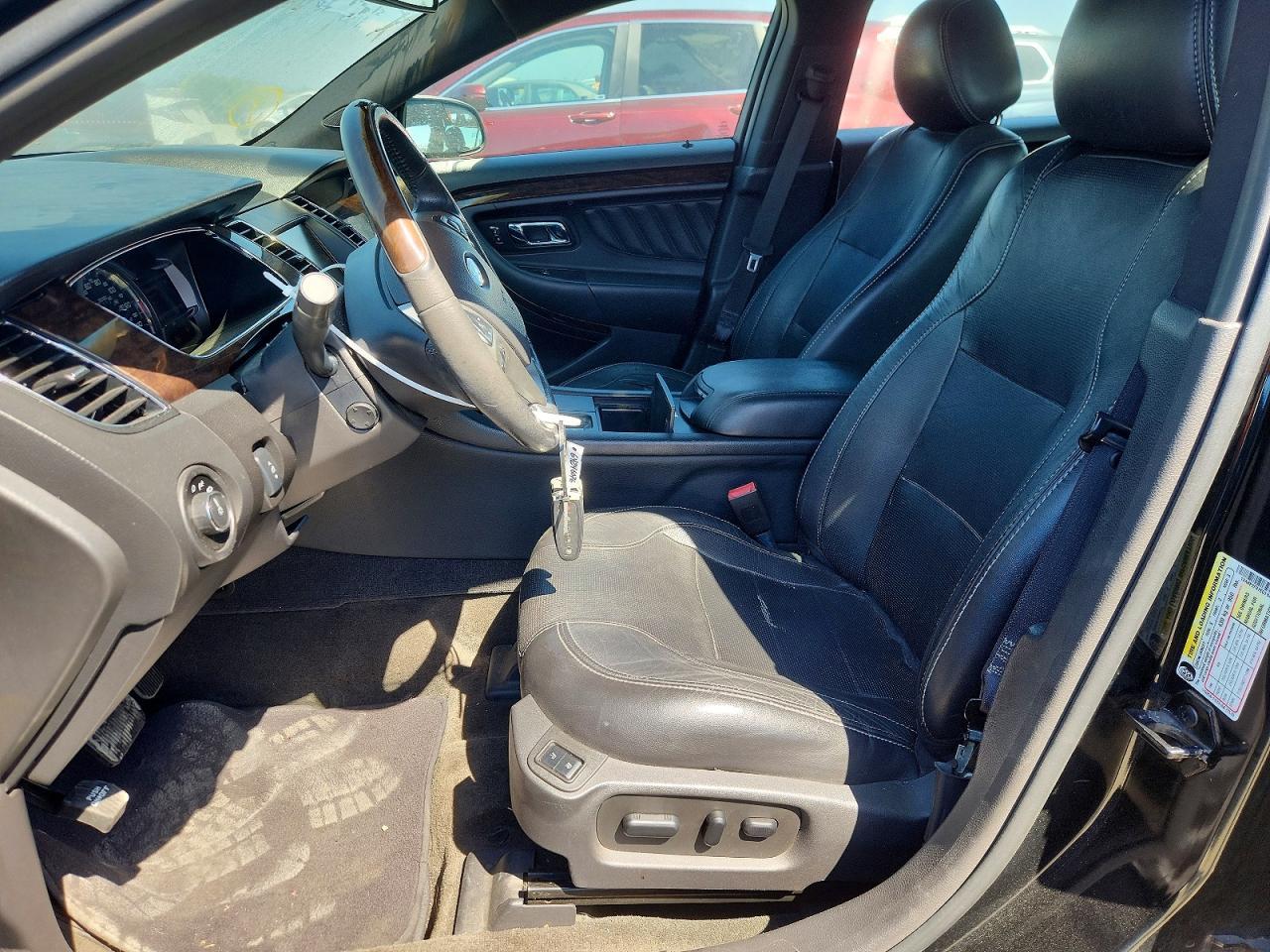 2014 Ford Taurus Limited - Image 7