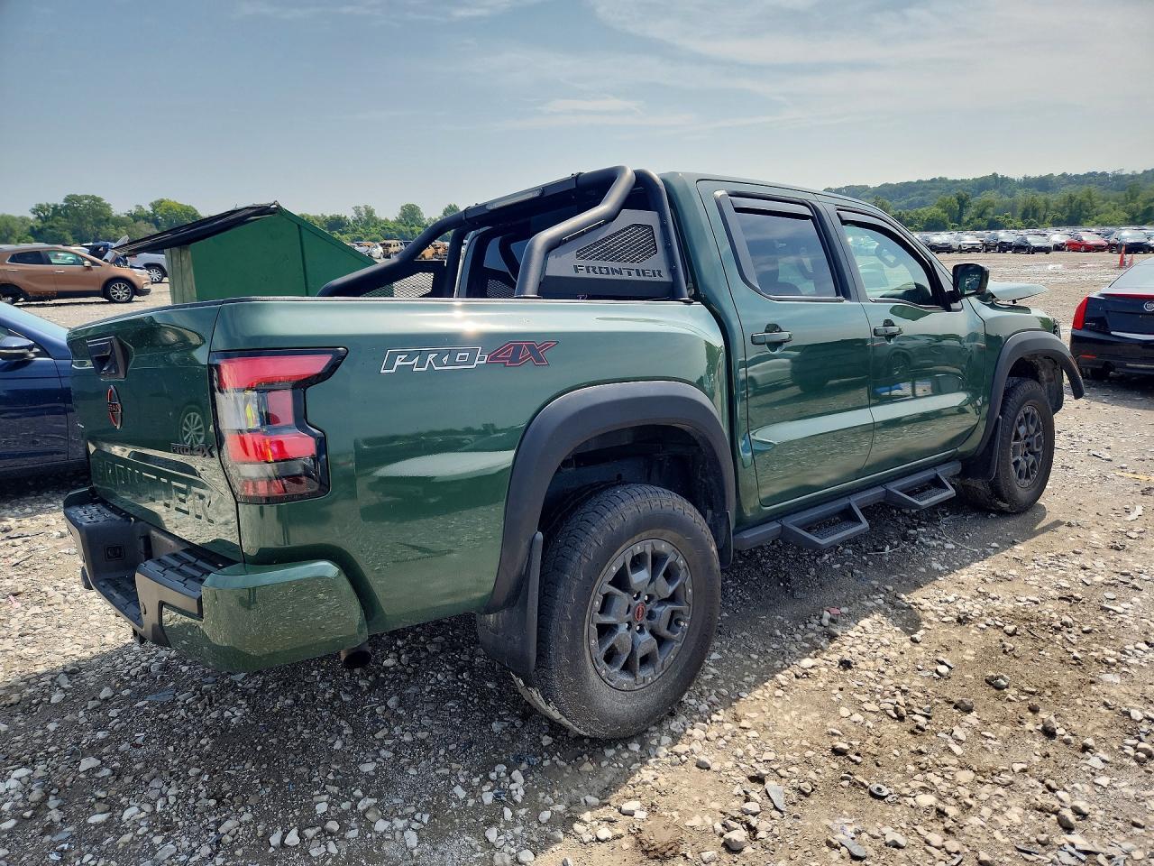 2024 Nissan Frontier Pro-4X - Фото 3