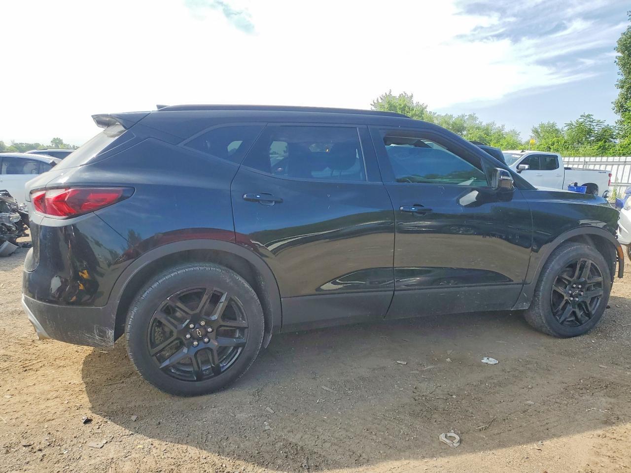 2021 Chevrolet Blazer 2Lt - Image 3