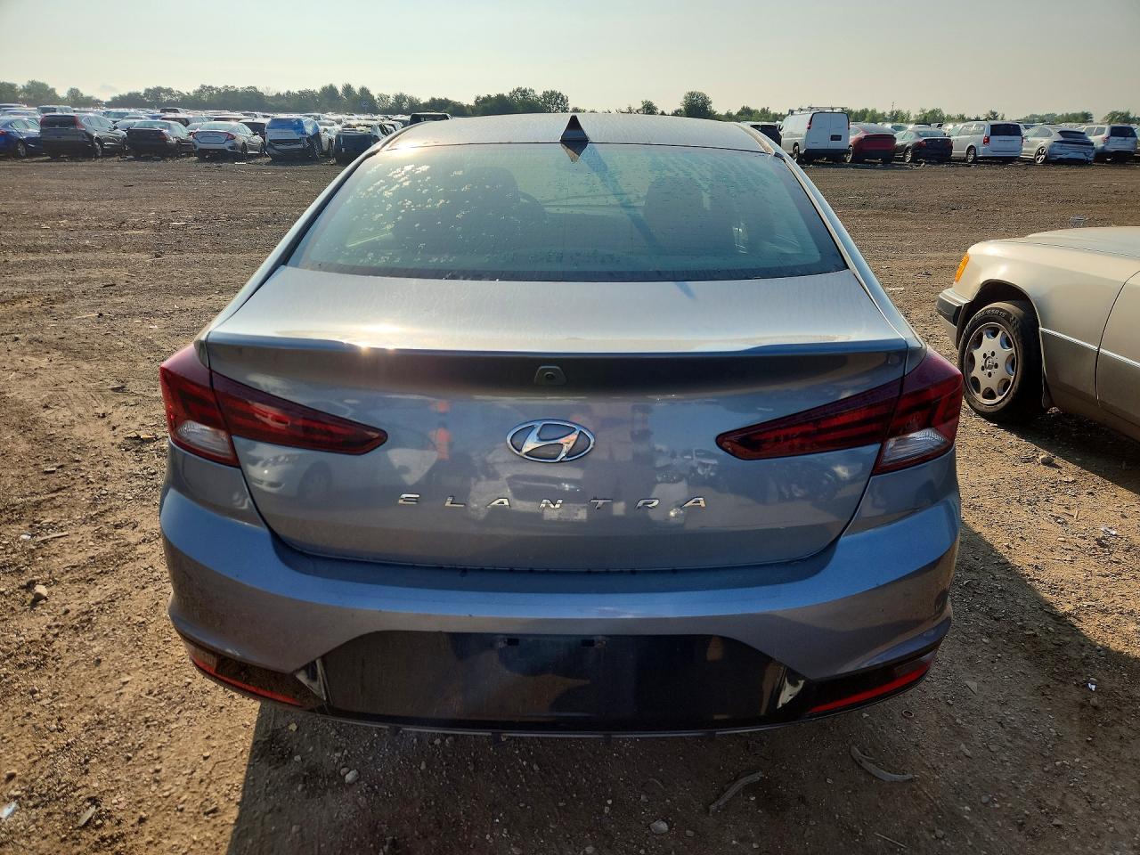 2019 Hyundai Elantra Value Edition - Фото 6