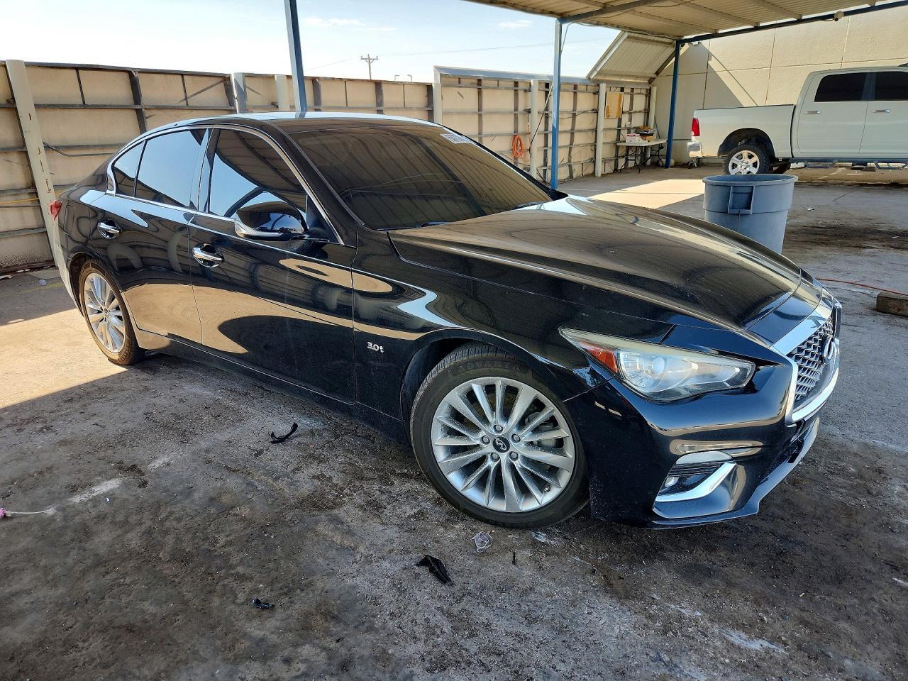 2019 Infiniti Q50 3.0T Luxe - Фото 4