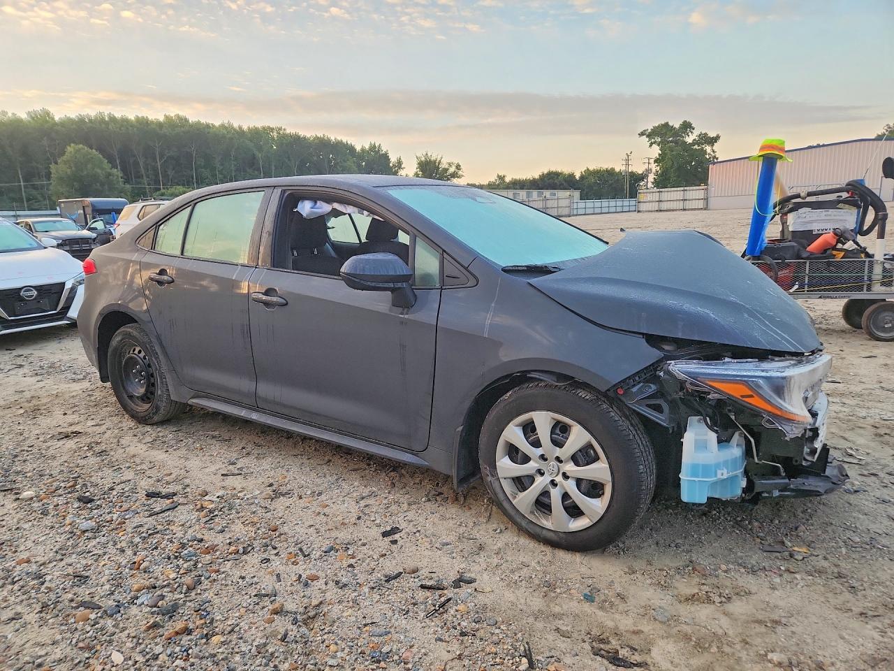 2025 Toyota Corolla Le - Фото 4