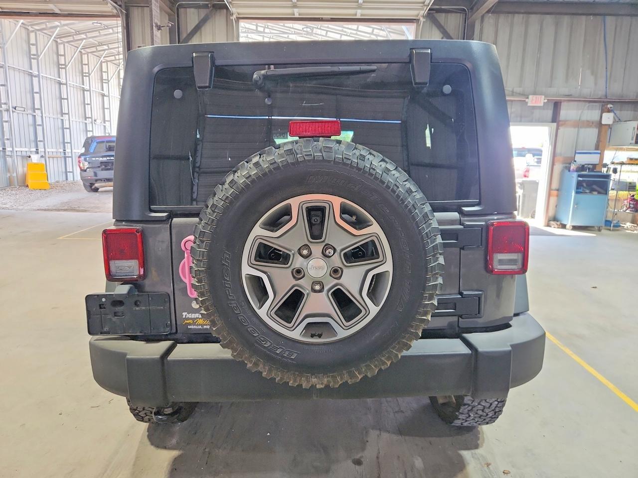 2016 Jeep Wrangler Unlimited Rubicon - Фото 6