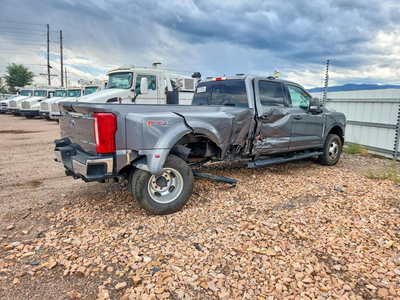 2024 Ford F350 Super Duty - Image 3