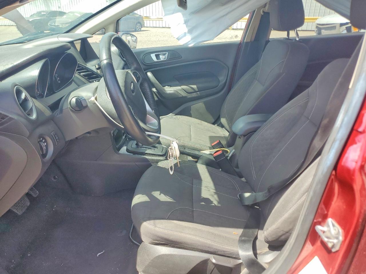 2016 Ford Fiesta S - Фото 7