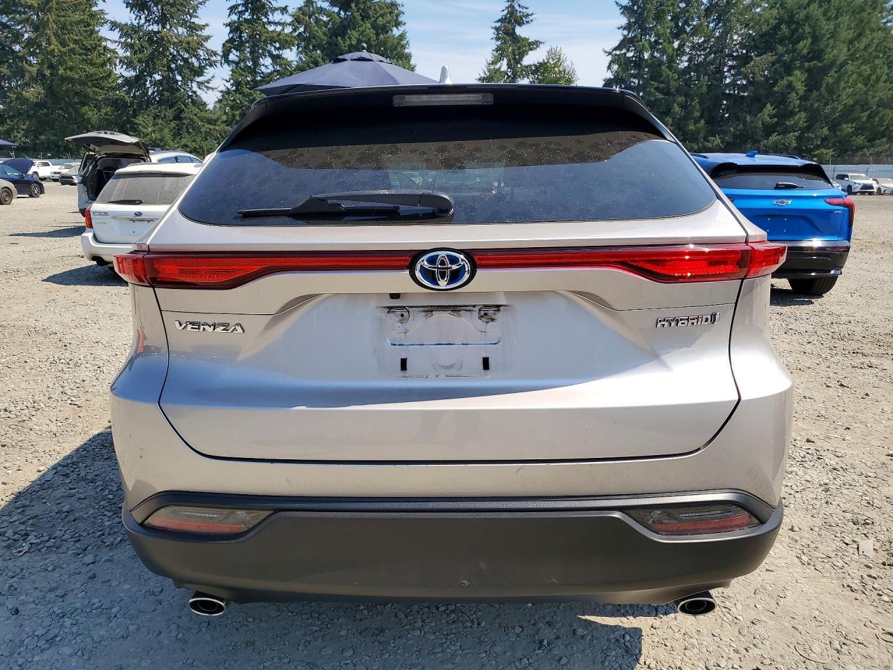 2021 Toyota Venza Le - Фото 6