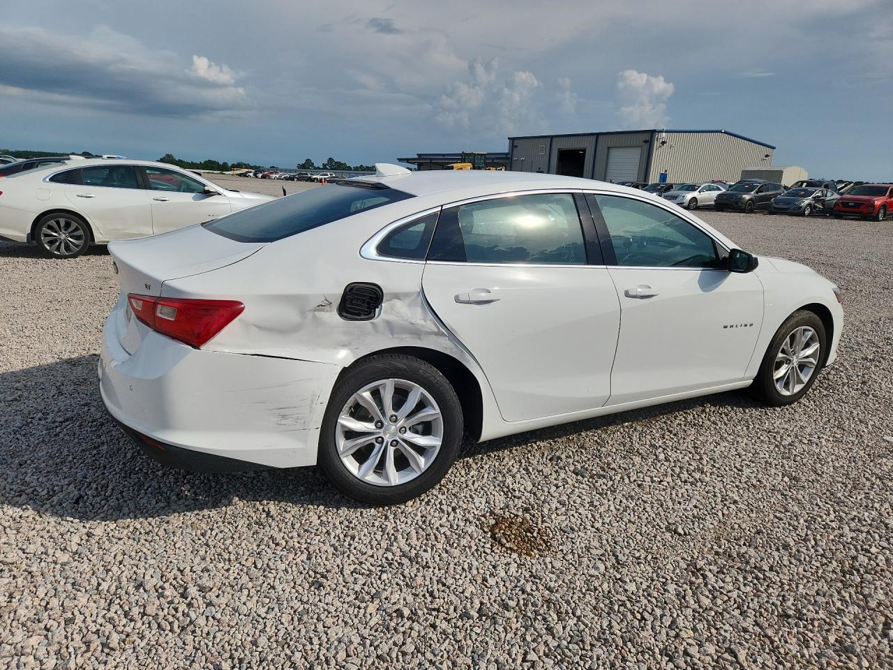 2023 Chevrolet Malibu Lt - Фото 3