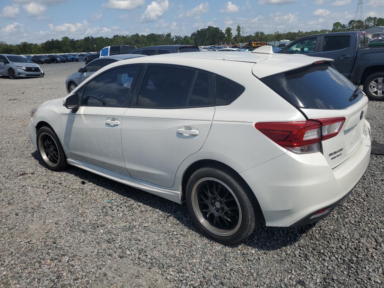 2017 Subaru Impreza Sport - Фото 2