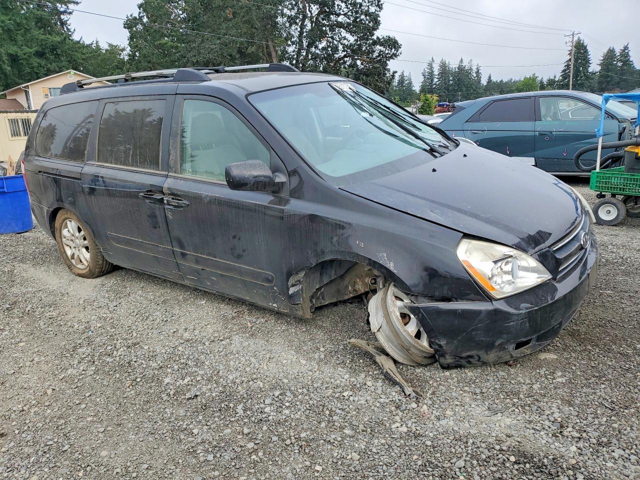 2007 Kia Sedona Base - Image 4