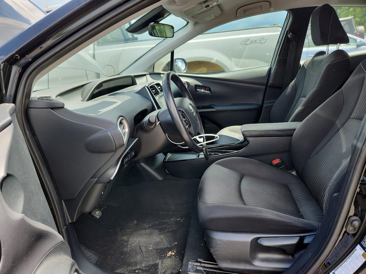 2021 Toyota Prius Prime Le - Image 7