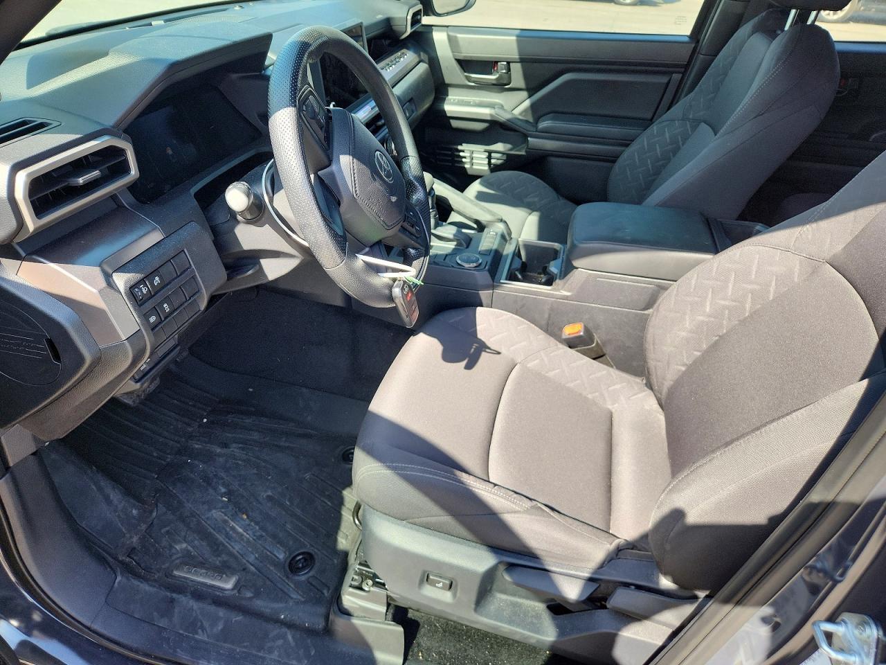 2025 Toyota Tacoma Sr5 - Image 7