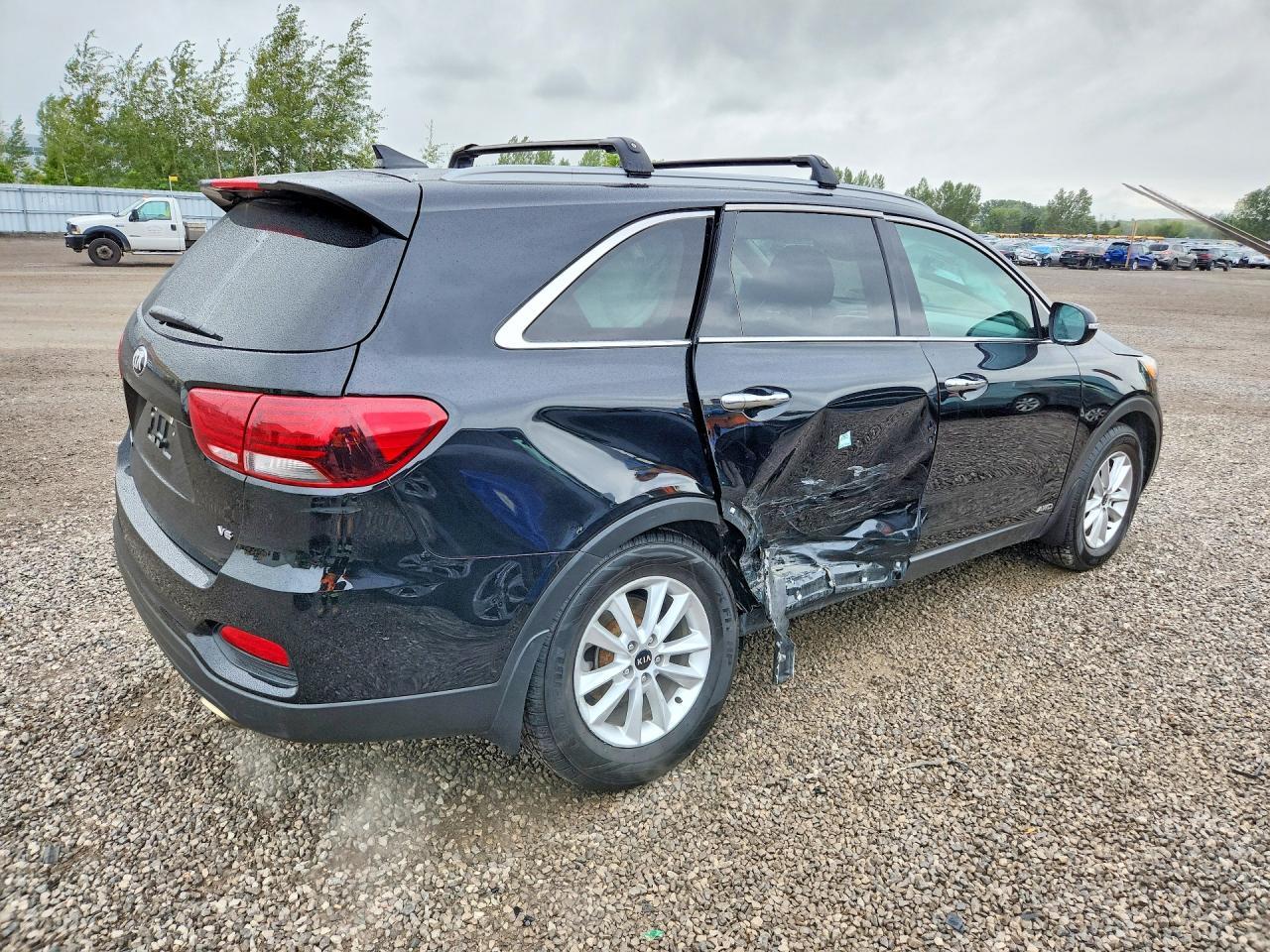 2019 Kia Sorento Lx - Image 3