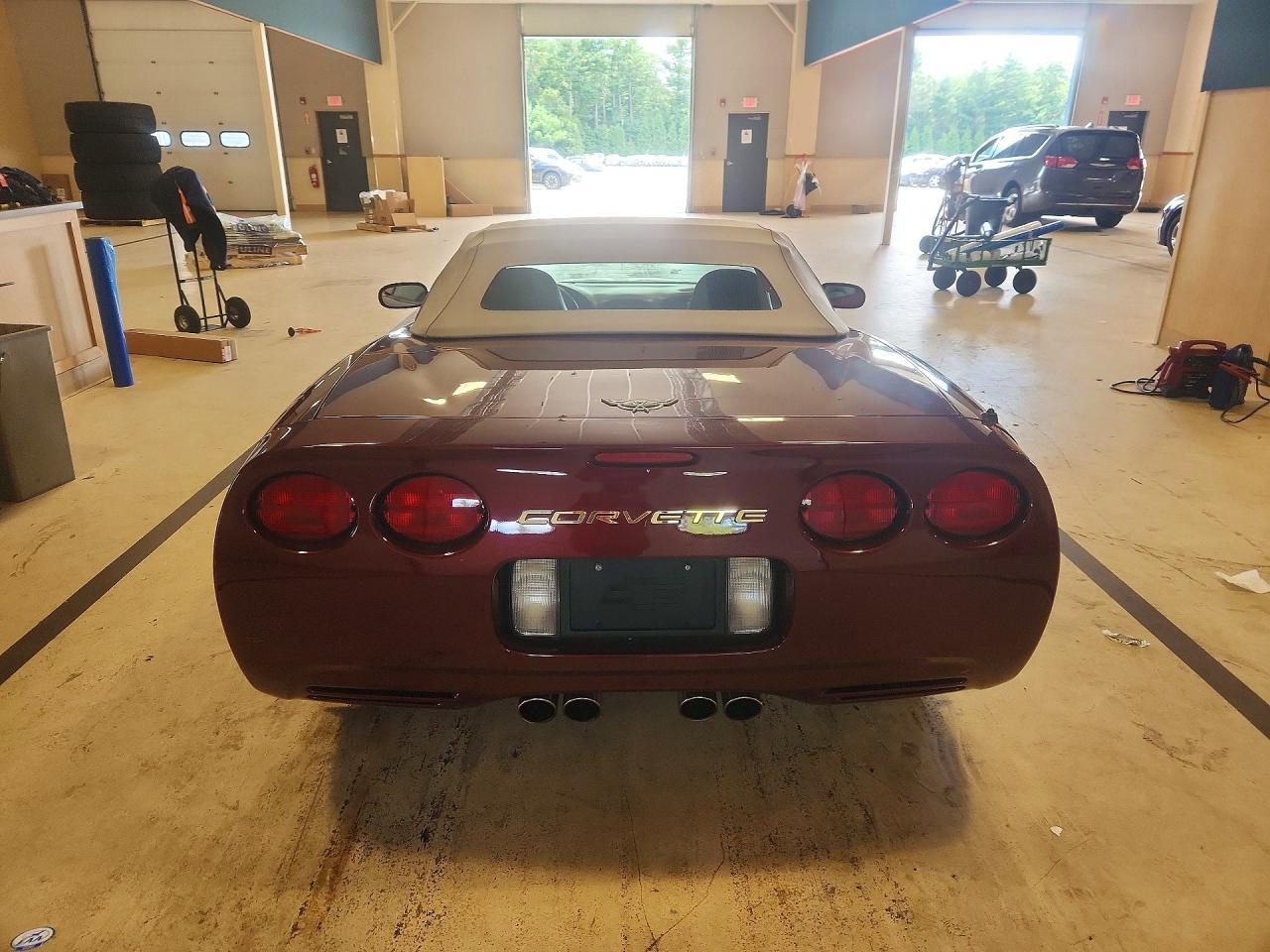 2003 Chevrolet Corvette - Фото 6