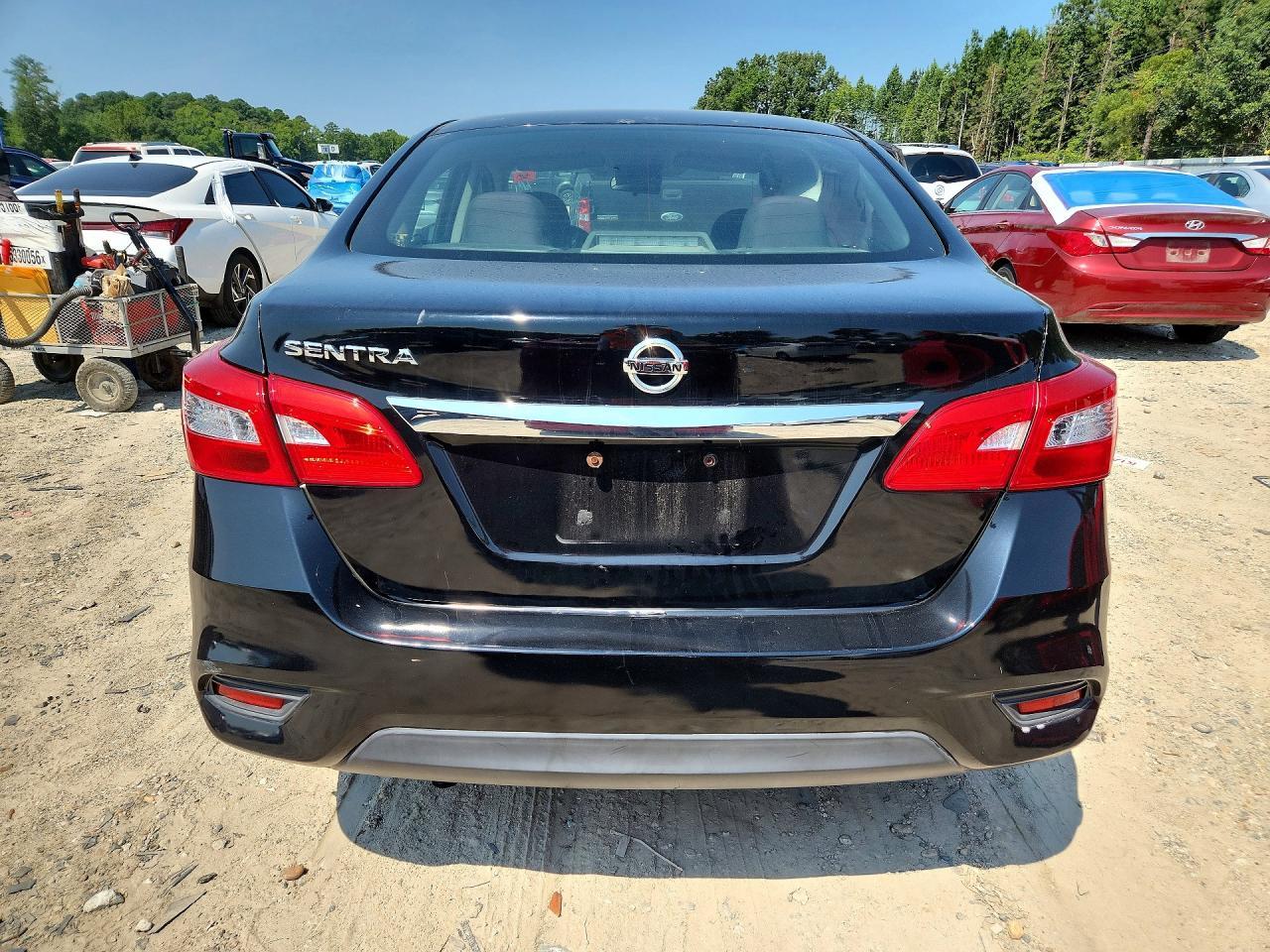 2018 Nissan Sentra S - Фото 6