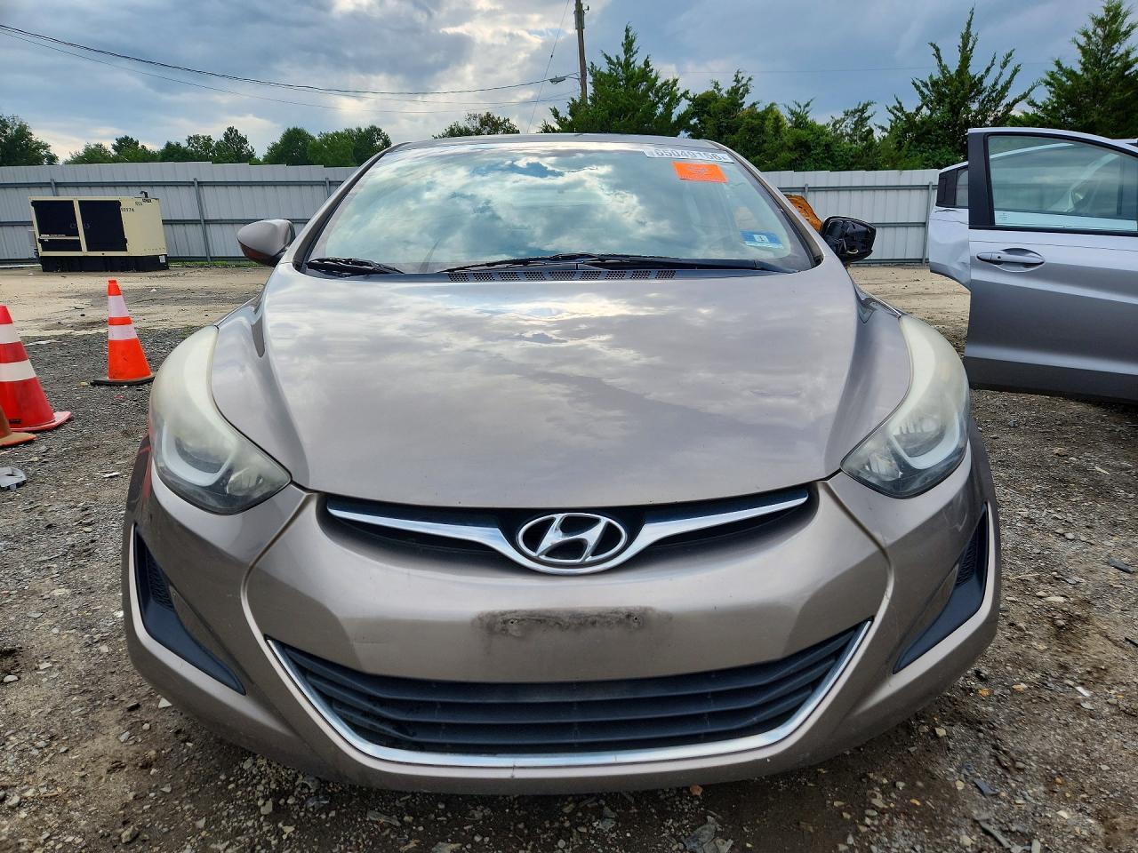 2016 Hyundai Elantra Se - Image 5